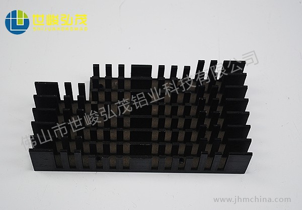 鋁合金散熱器生產(chǎn)廠家解析：什么是工業(yè)鋁型材？